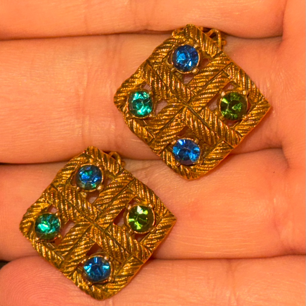 Rare Vintage Florenza Earrings 144$